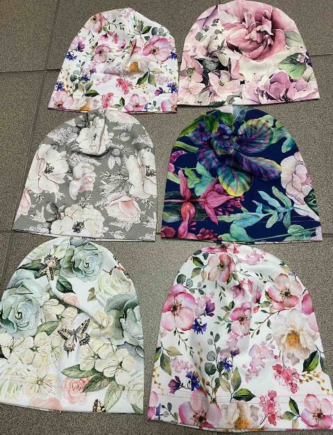 Czapki damskie 2848 Mix kolor Standard