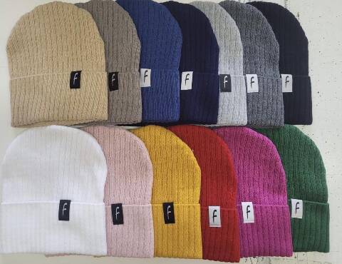 Czapki damskie 2850 Mix kolor Standard