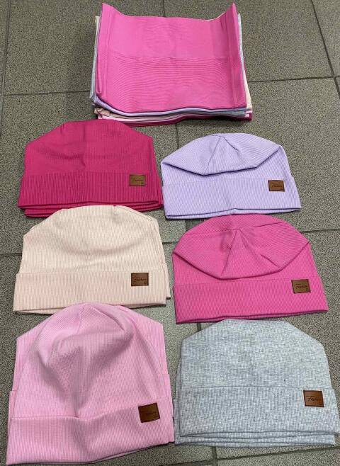 Komplet  dziecięcy 2872 Mix kolor Standard