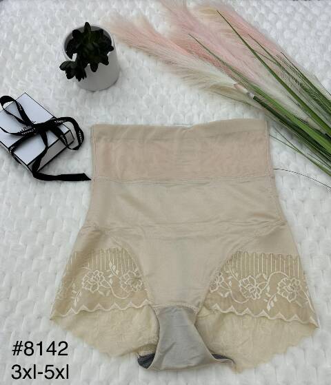 Majtki modelujące damskie 8142 1 kolor 3XL-5XL