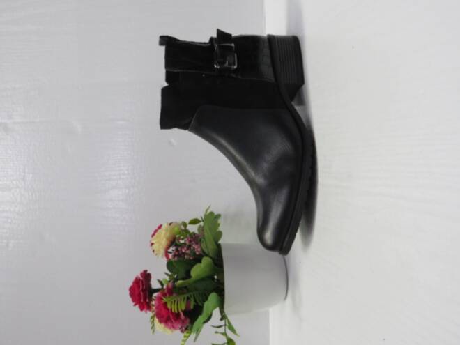 Botki Damskie M670 BLACK 36-41