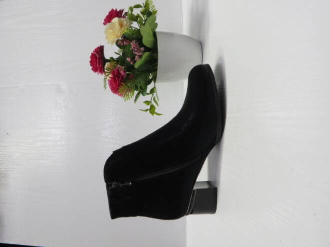 Botki Damskie E1002H JEDEN 36-41 1