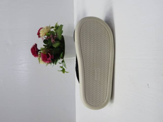 Klapki Damskie W-111 BLACK 36-41 2