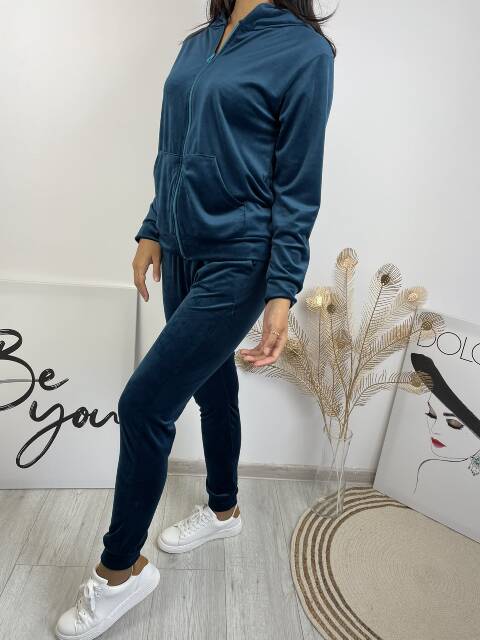 Komplet damskie 8696 1 kolor S-XL 1