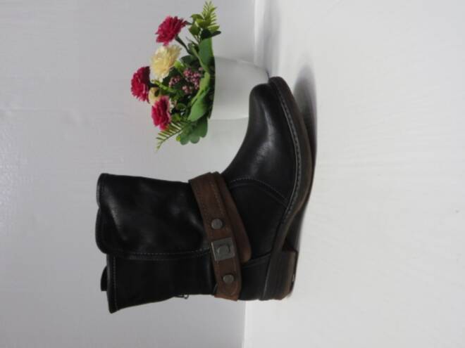 Botki Damskie 8860A-1 JEDEN 36-41