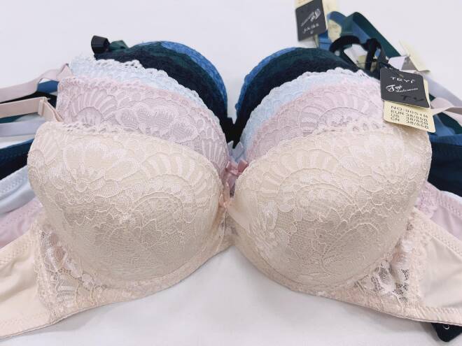 Biustonosze damskie 3380 1 kolor  B 1