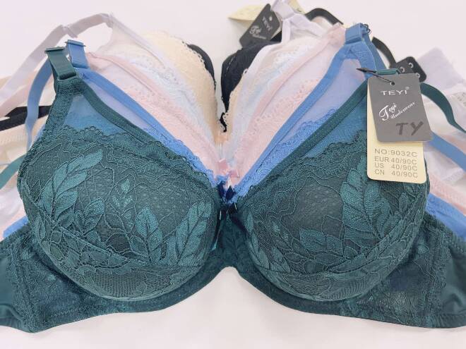 Biustonosze damskie 3390 1 kolor  C