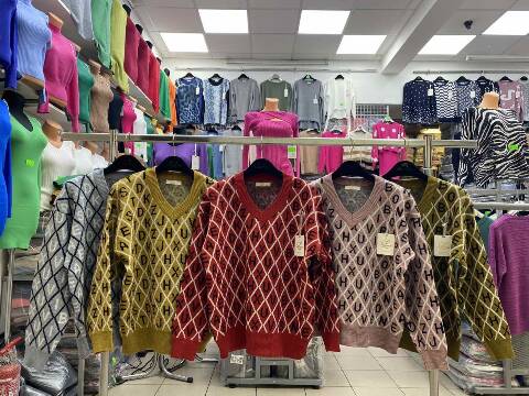 Sweter damskie 4781 Mix kolor S/M-L/XL