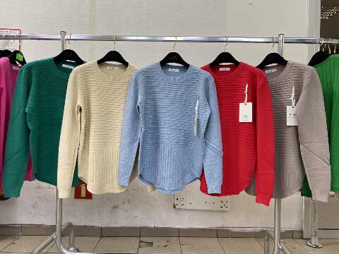 Sweter damskie 4811 Mix kolor L-3XL 1