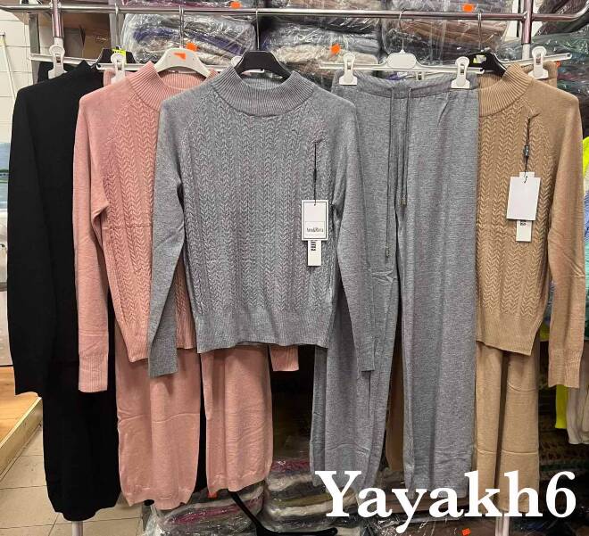 Komplet damskie 8944 Mix KOLOR  Standard