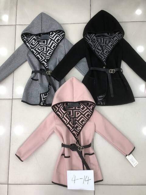 Płaszcze dziewczęce 9561 1 kolor 4-14 1