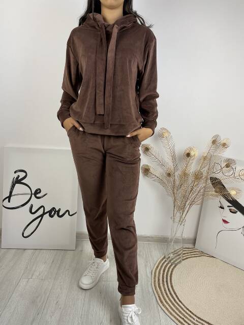 Komplet damskie 2425 1 kolor Standard (Towar Ploskie)