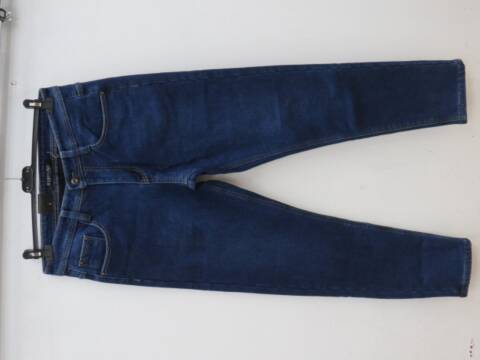 Jeansy męskie ocieplane F578 1 kolor 32-42