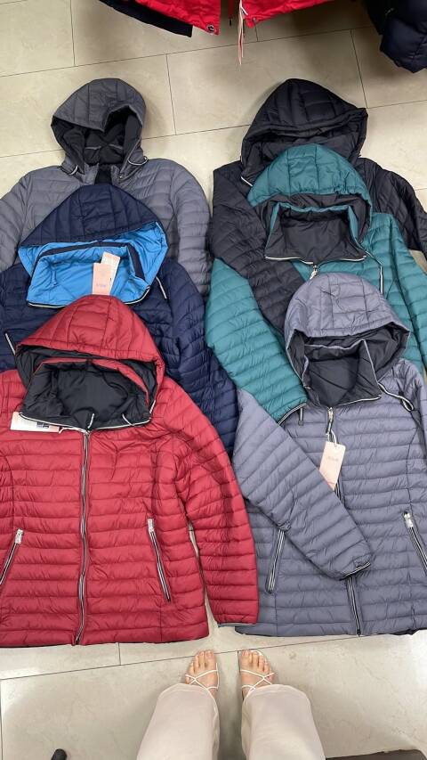  Kurtka Jesienna damskie 1492 1 kolor 3XL-7XL 1