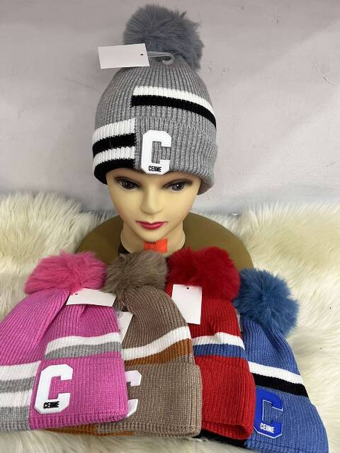 Czapka  dziewczęca 4103 Mix kolor Standard