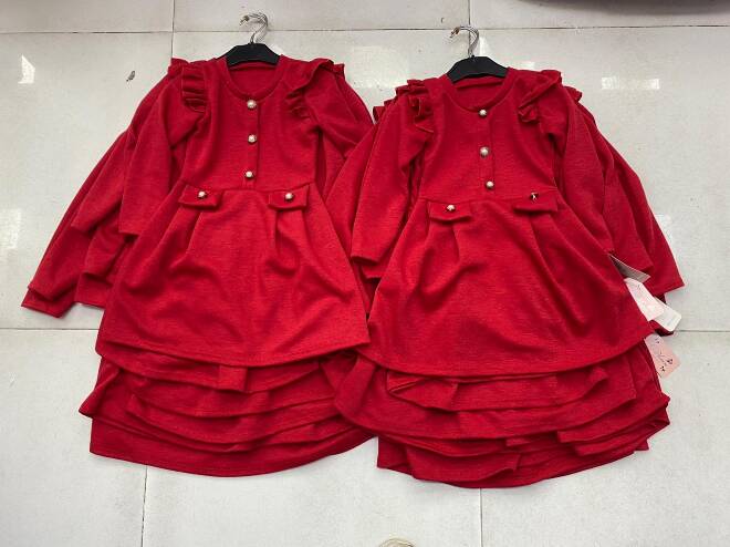 Sukienka dziewczęca 9662 1 kolor  4-14 1