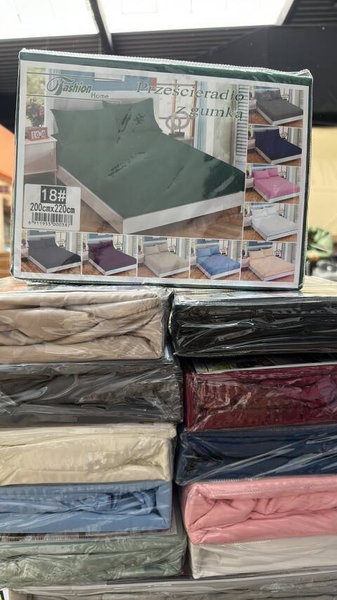 Komplet pościeli 4 części 1972 1 kolor 200x220cm