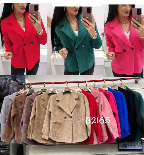 Płaszcze damskie B2165 1 kolor Standard