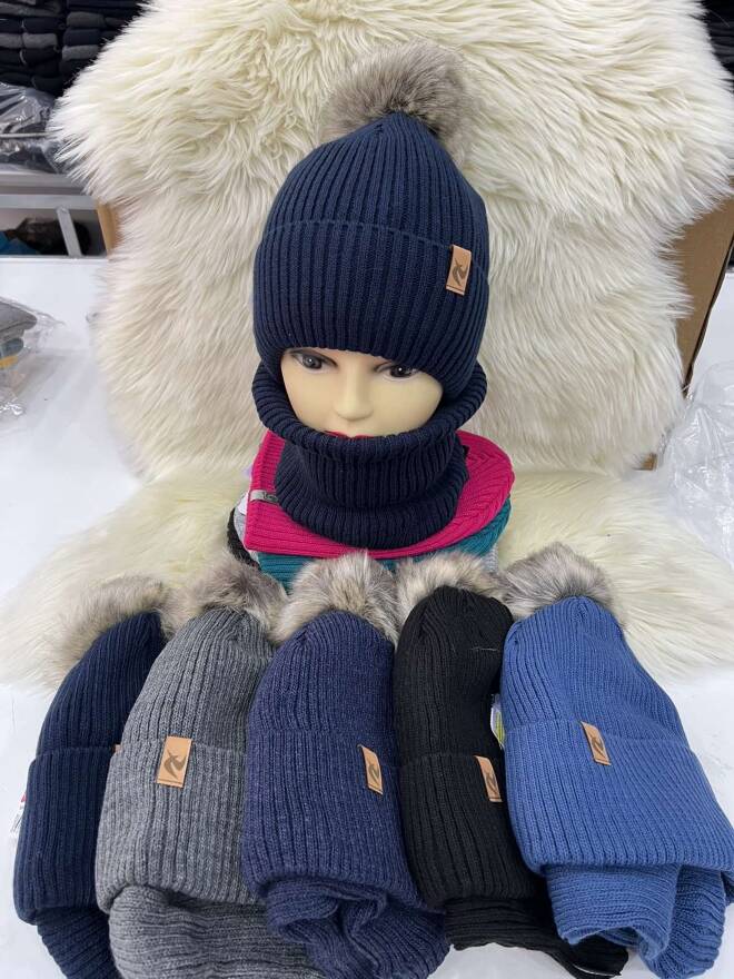 Komplet chłopięcy 4756 Mix KOLOR  Standard