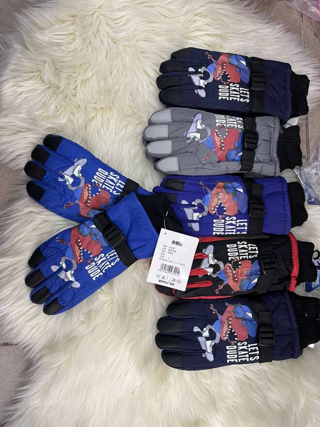 Rękawiczki dziecięce narciarskie 4770 Mix KOLOR  Standard