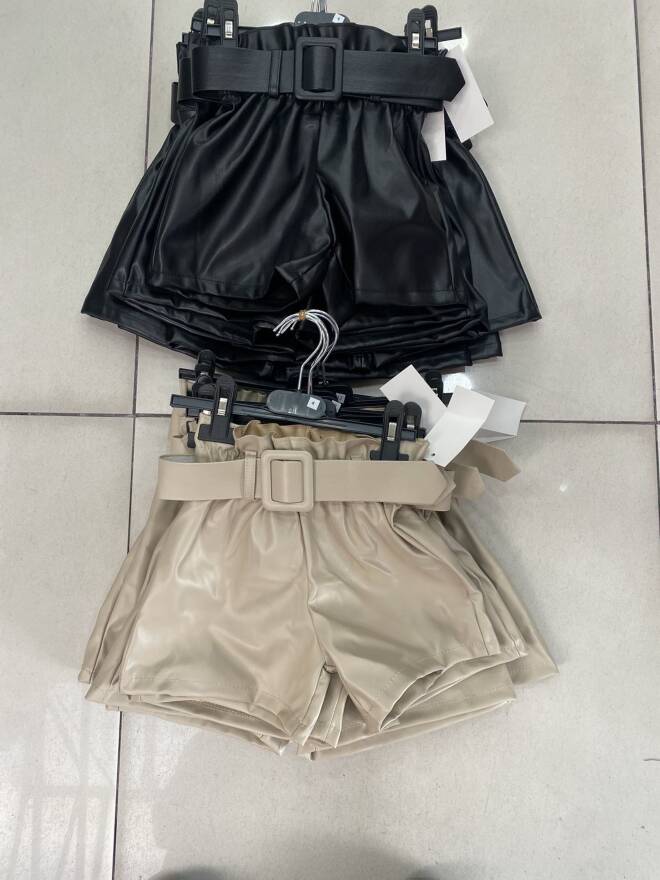 Szorty  dziewczęce 0568 1 kolor  4-14 1