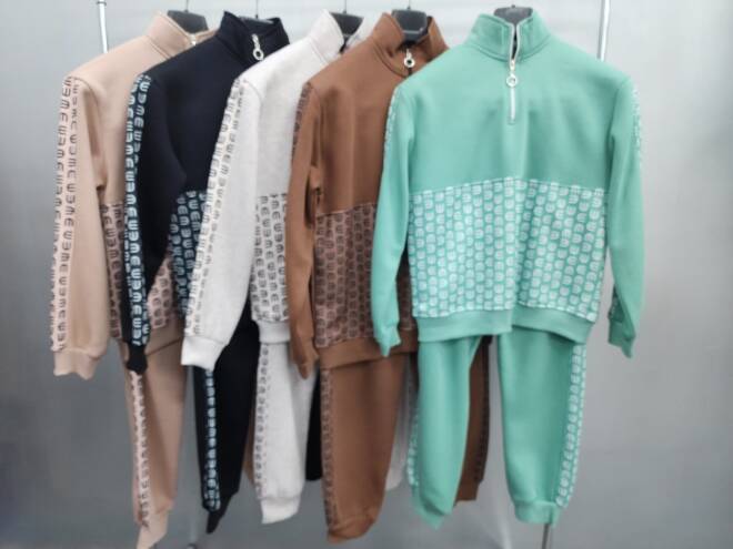 Komplet damskie 10000 1 kolor  S-XL (Towar Tureckie)