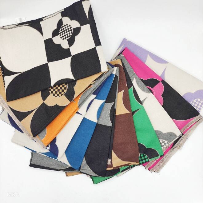 Szaliki damskie 1813 Mix KOLOR  Standard