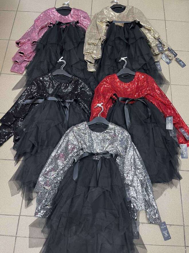 Sukienki dziewczęce 1833 1 Kolor  4-14