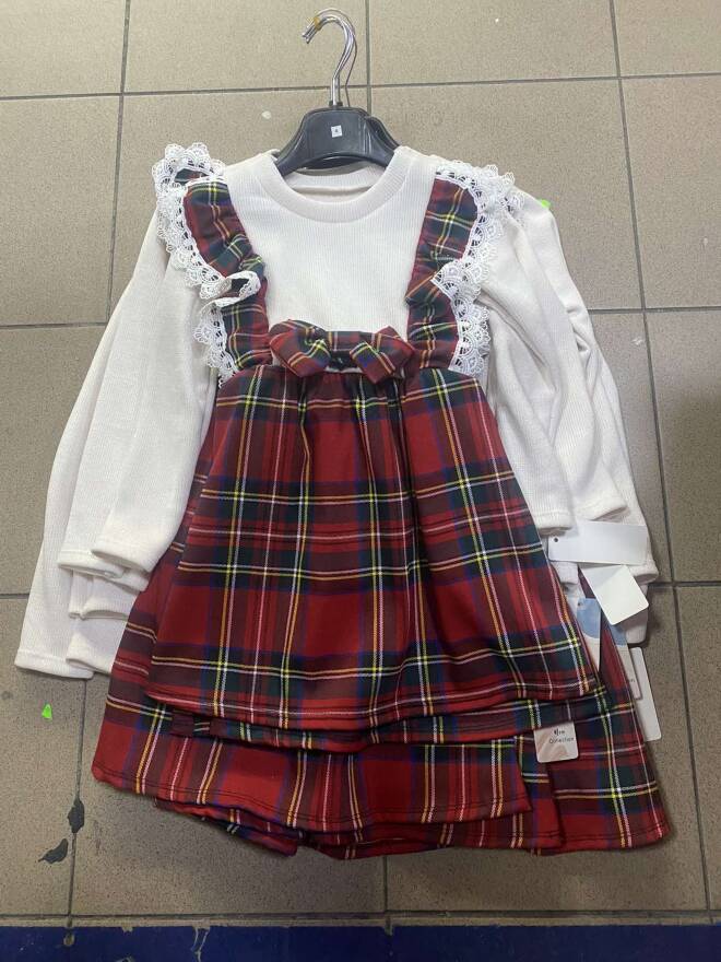 Sukienki dziewczęce 1835 1 Kolor  4-14