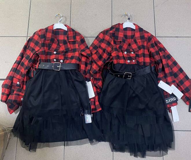 Sukienki dziewczęce 1852 1 Kolor  4-14