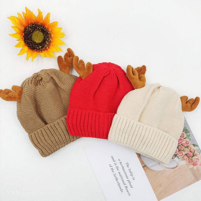 Czapka dziewczęca 1884 Mix KOLOR  Standard 1