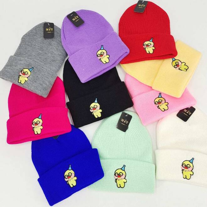 Czapka dziewczęca 1885 Mix KOLOR  Standard