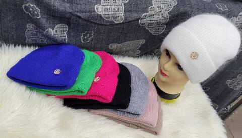  Czapka damska zimowa 8752 Mix kolor Standard (Towar Ploskie) 1
