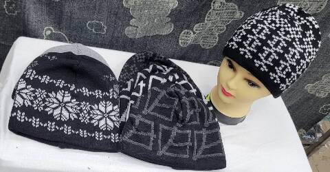  Czapka damska zimowa 8760 Mix kolor Standard (Towar Ploskie) 1