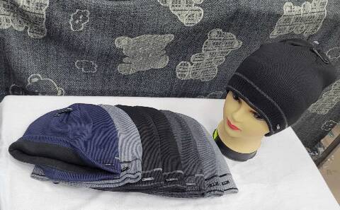  Czapka damska zimowa 8761 Mix kolor Standard (Towar Ploskie)