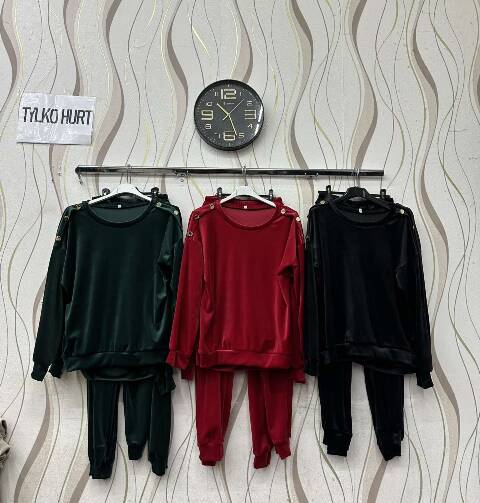 Komplet damskie 0322 1 kolor S-3XL (Towar Ploskie)