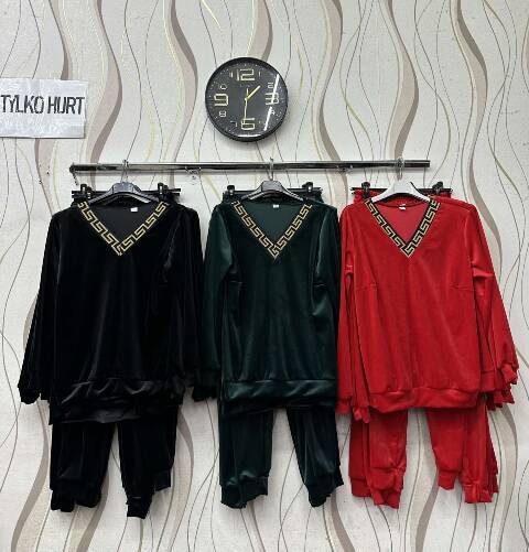 Komplet damskie 0327 1 kolor M-3XL (Towar Ploskie) 1