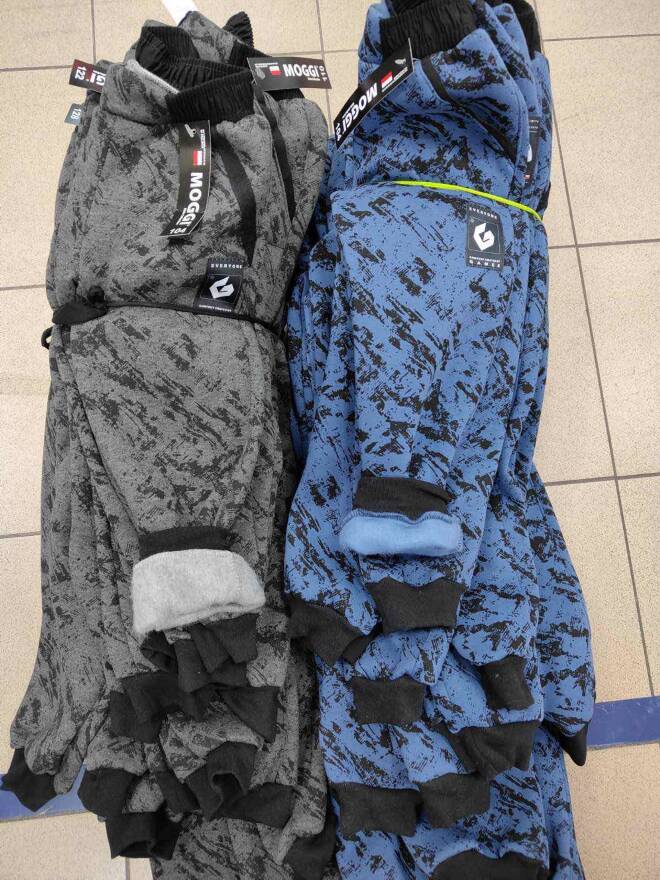 Spodnie dresowe chłopięce  4736 1 kolor  104-164