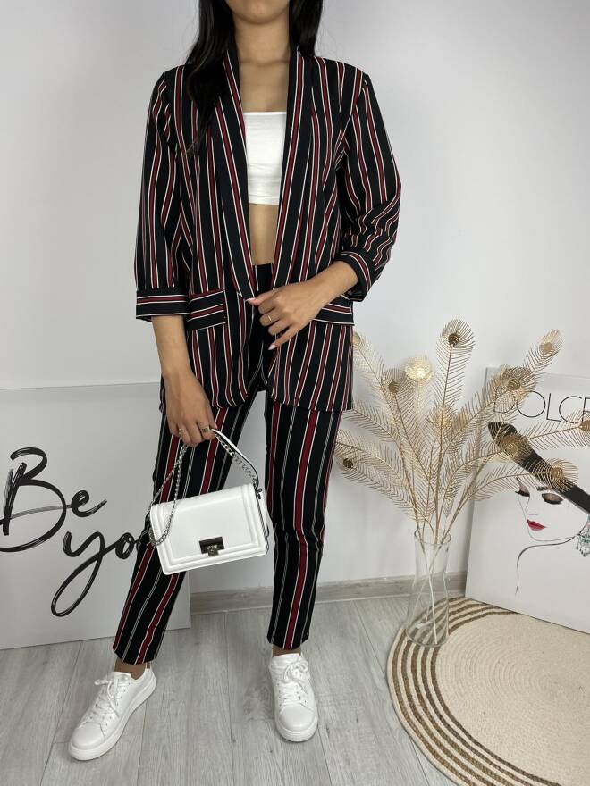 Komplet damskie 6821 1 kolor  S-XL (Towar Polskie)