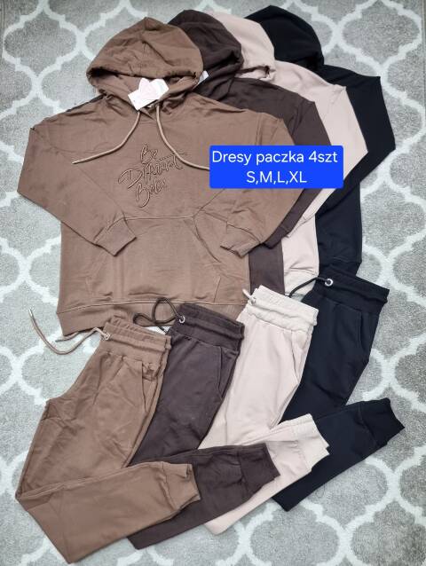 Komplet damskie 1366 1 kolor S-XL (Towar Tureckie) 1