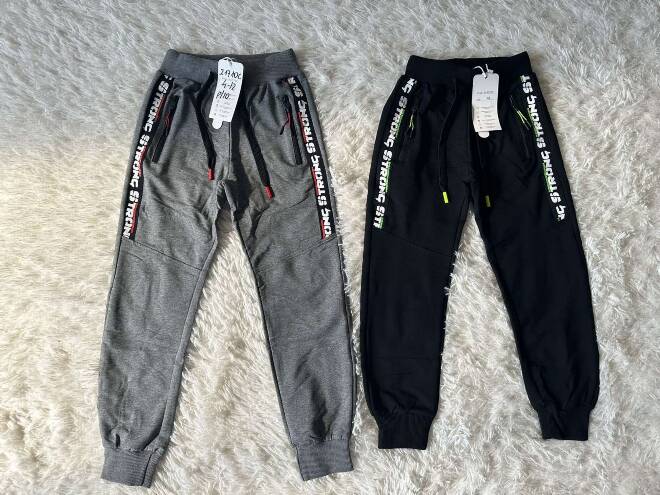 Spodnie dresowe chłopięce 2667 Mix KOLOR  4-12