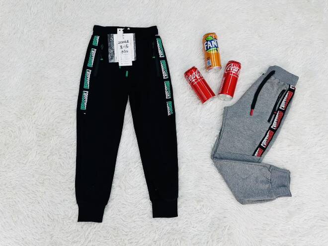 Spodnie dresowe chłopięce 2685 Mix KOLOR  8-16 1