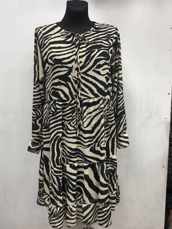 Sukienka damskie 3260 1 kolor  L-3XL (Towar Polskie) 1