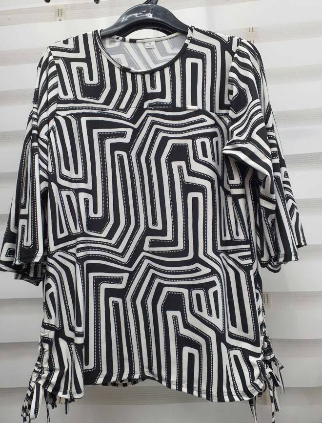 Bluzka damskie 3973 1 kolor  M-3XL (Towar Polskie)