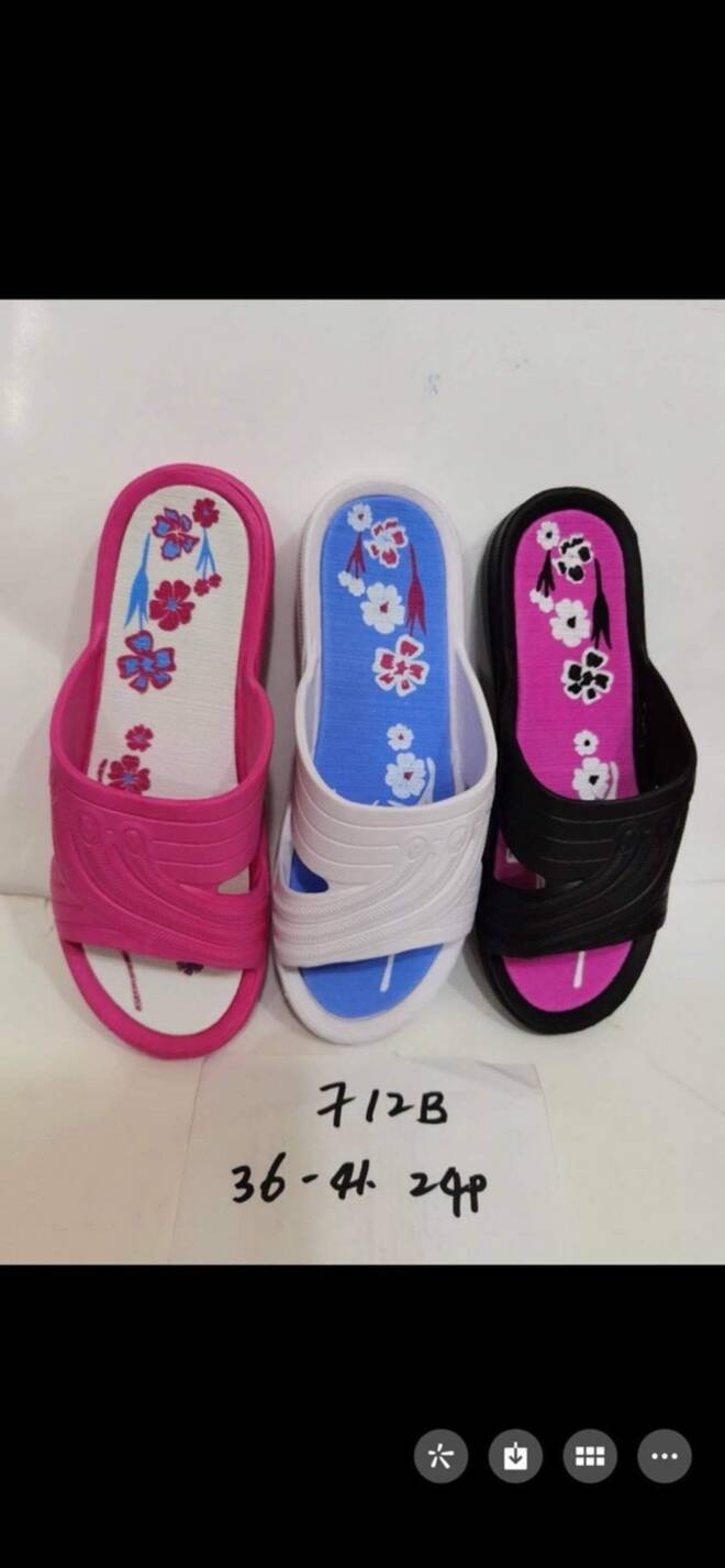 Klapki Damskie 712B 36-41 MIX KOLOR 1