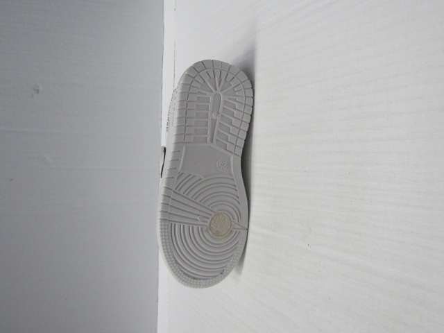 Buty Sportowe Dziecięce T10971D JEDEN 25-30 1