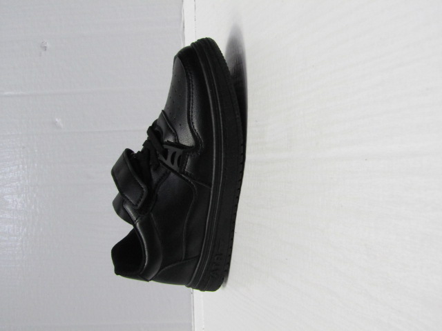 Buty Sportowe Dziecięce T11003Y JEDEN 31-36