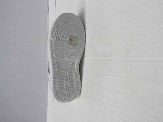 Buty Sportowe Dziecięce T10972K JEDEN 25-30 1