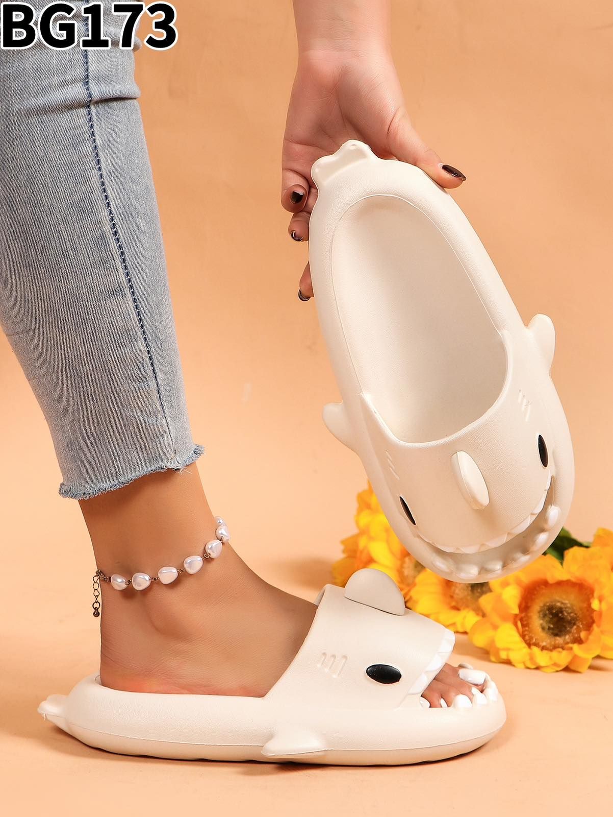 Klapki Damskie BG173 BEIGE 36-41 1