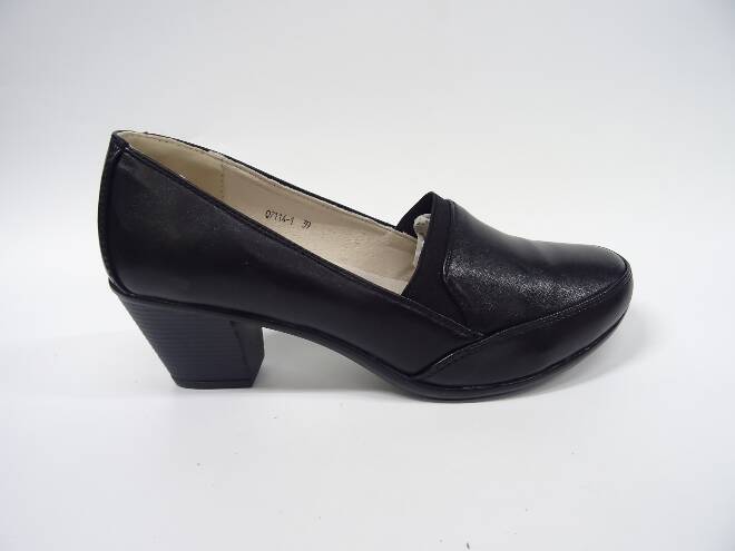 Czółenka Damskie Q7114-1 JEDEN 36-41